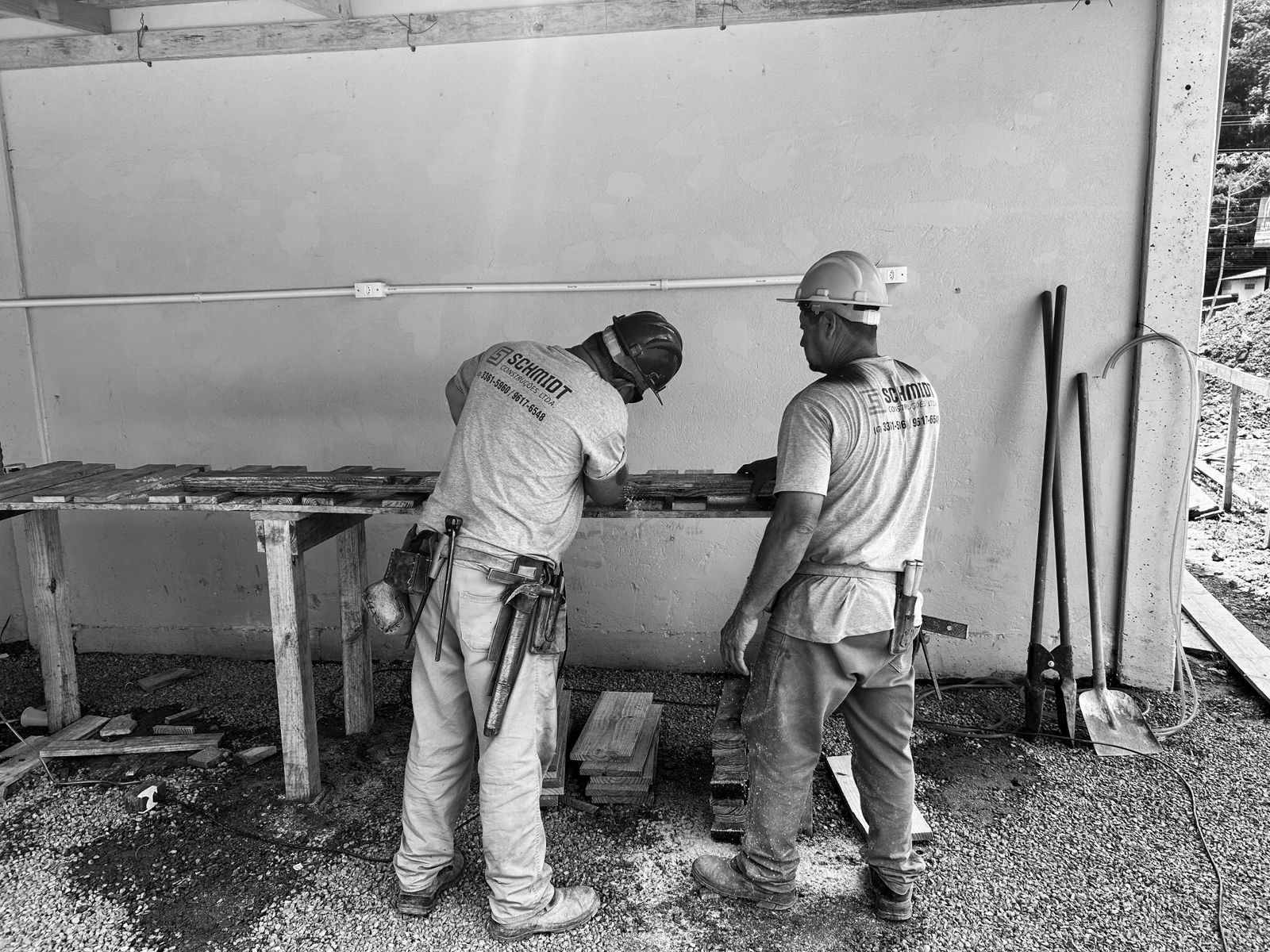 Ambiente de obra com execução técnica da Schmidt Construções